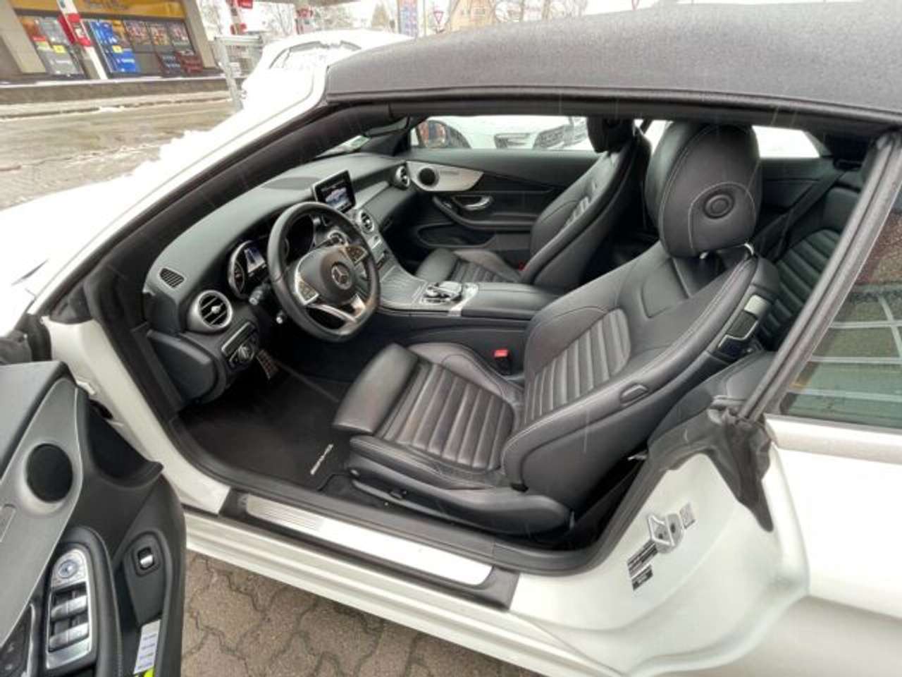 Mercedes-Benz C 220 Cabriolet AMG - Photo