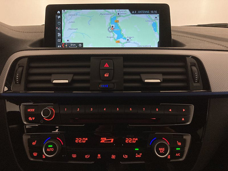 BMW M140i xDrive - Photo