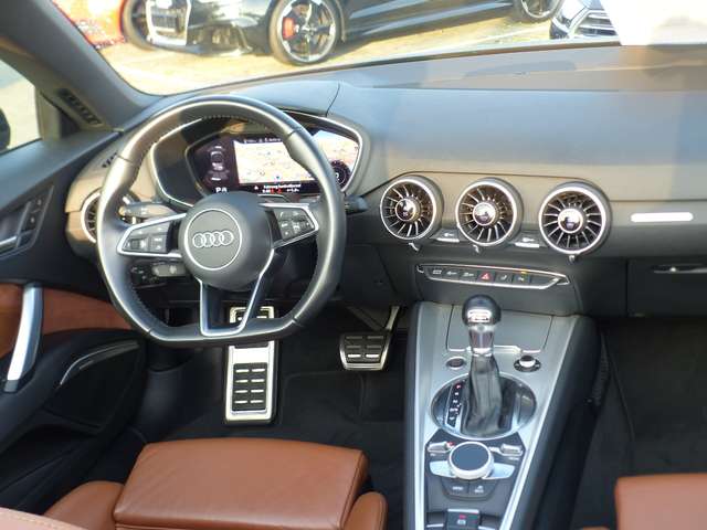 Audi TT Roadster - Photo