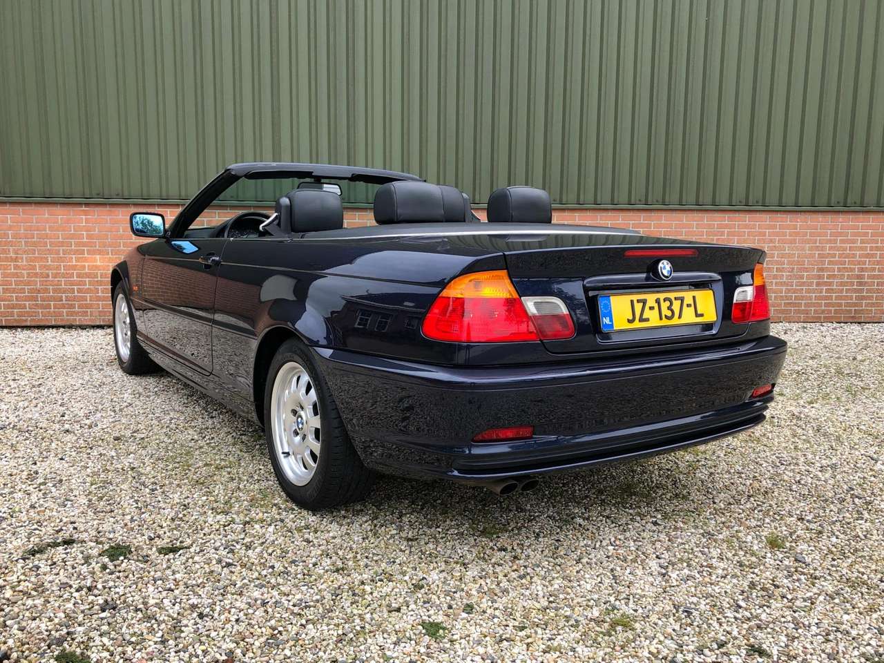 BMW 323CI Cabrio - Photo