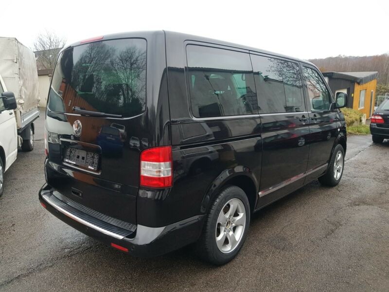 VW T5 Multivan - Photo