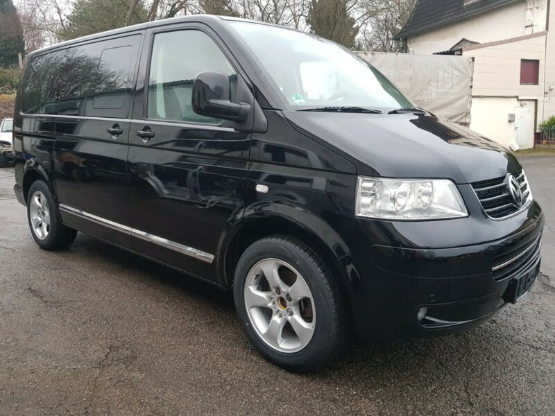VW T5 Multivan - Photo