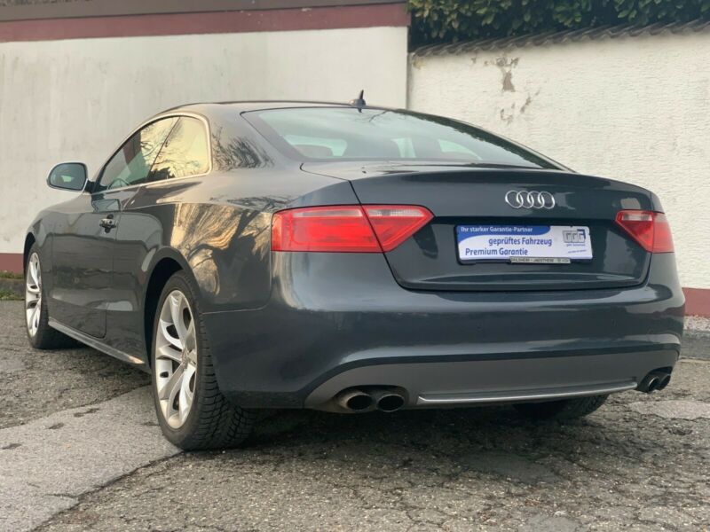Audi S5 Coupe 4.2 Quattro - Photo
