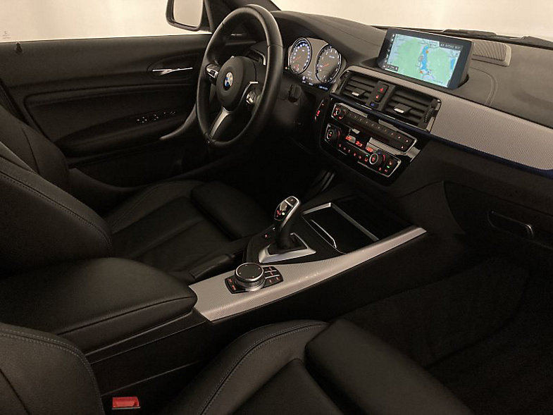 BMW M140i xDrive - Photo