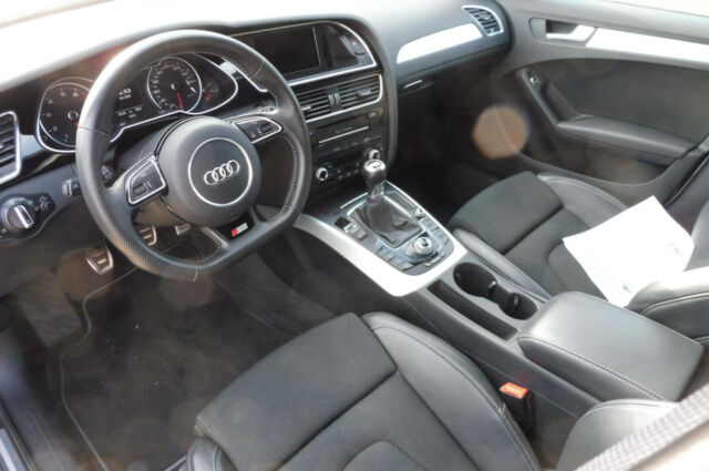 Audi A4 Avant S Line Sportpaket - Photo