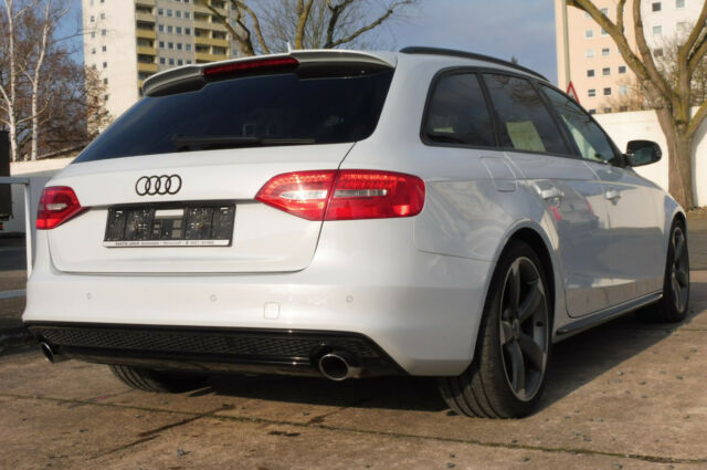 Audi A4 Avant S Line Sportpaket - Photo