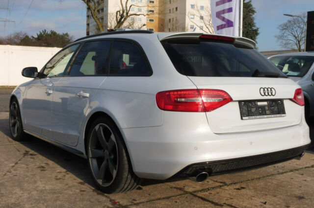 Audi A4 Avant S Line Sportpaket - Photo