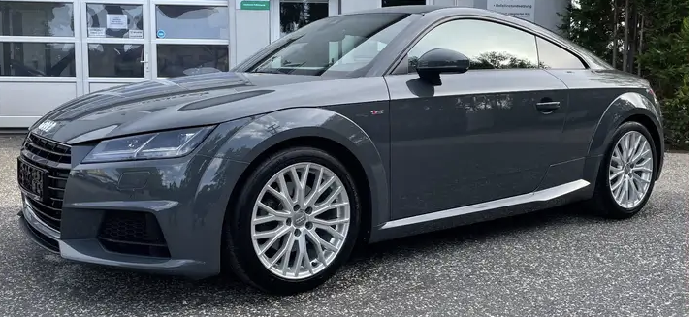 Audi TT 1.8 TFSI S-Line - Photo