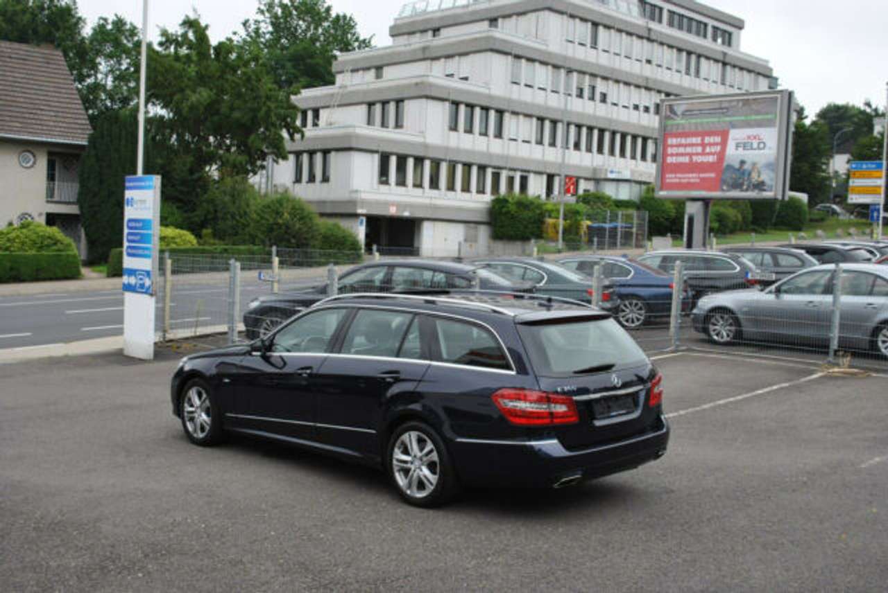 Mercedes-Benz E 350 T CGI Avantgarde - Photo