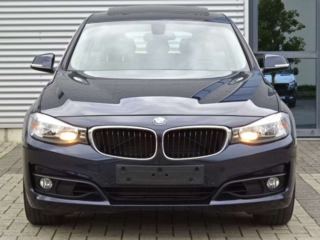 BMW 320 Gran Turismo - Photo