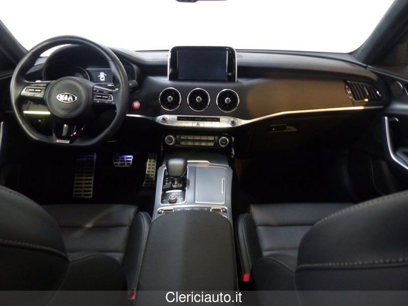 Kia Stinger 3.3 T-GDI AWD AT8 GT - Photo
